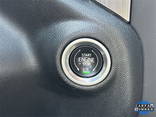 GMC Sierra 1500 Limited Vehicle Full-screen Gallery Image 21