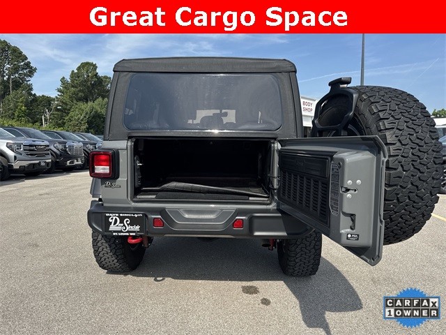 Jeep Wrangler Vehicle Full-screen Gallery Image 29
