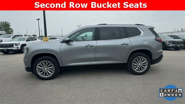 GMC Acadia Vehicle Full-screen Gallery Image 06
