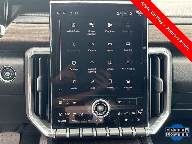 GMC Acadia Vehicle Full-screen Gallery Image 18