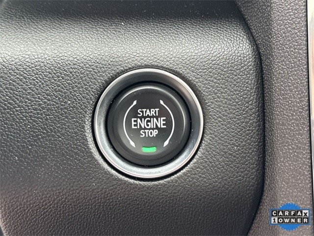 GMC Acadia Vehicle Full-screen Gallery Image 22