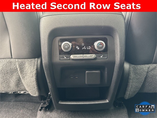 GMC Acadia Vehicle Full-screen Gallery Image 26