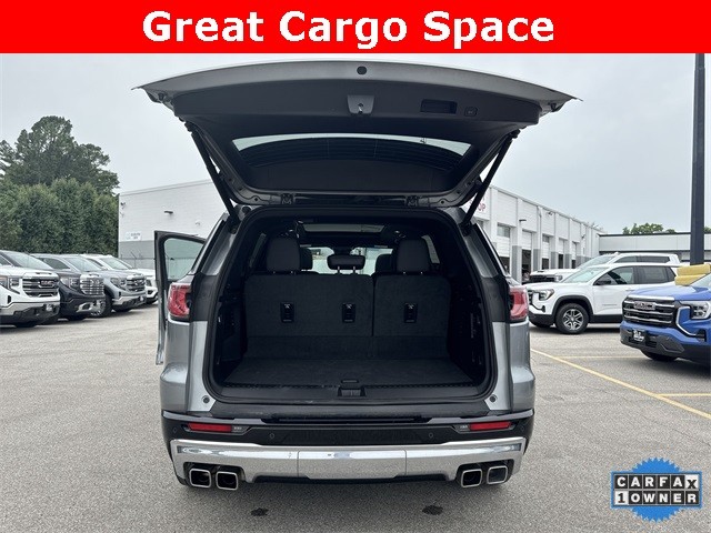 GMC Acadia Vehicle Full-screen Gallery Image 31