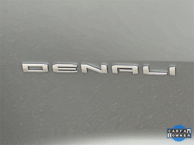 GMC Acadia Vehicle Full-screen Gallery Image 37