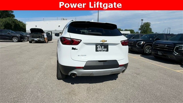 Chevrolet Blazer Vehicle Full-screen Gallery Image 09