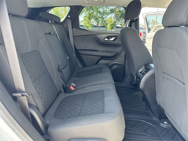 Chevrolet Blazer Vehicle Full-screen Gallery Image 29