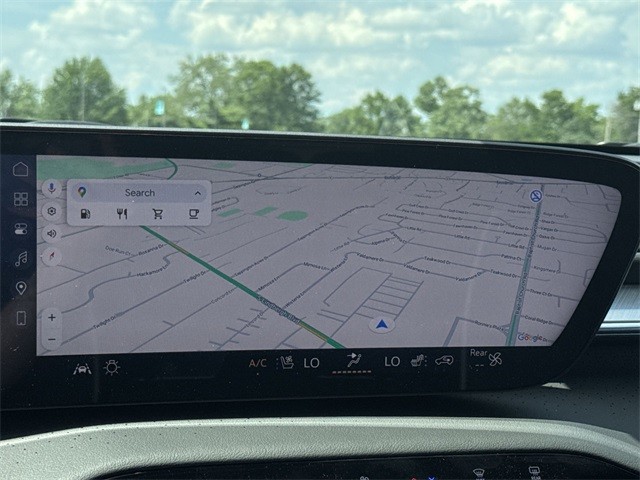 Buick Enclave Vehicle Full-screen Gallery Image 18