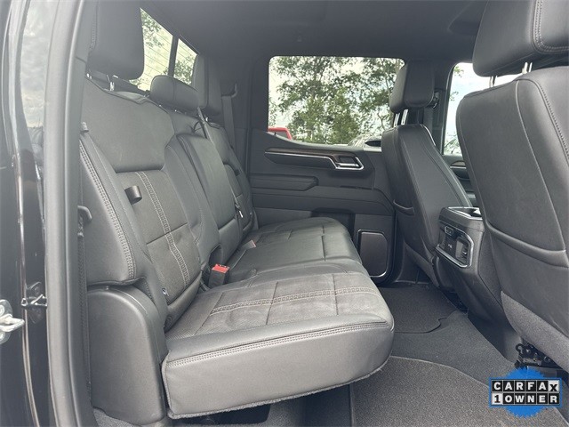 Chevrolet Silverado 1500 Vehicle Full-screen Gallery Image 31