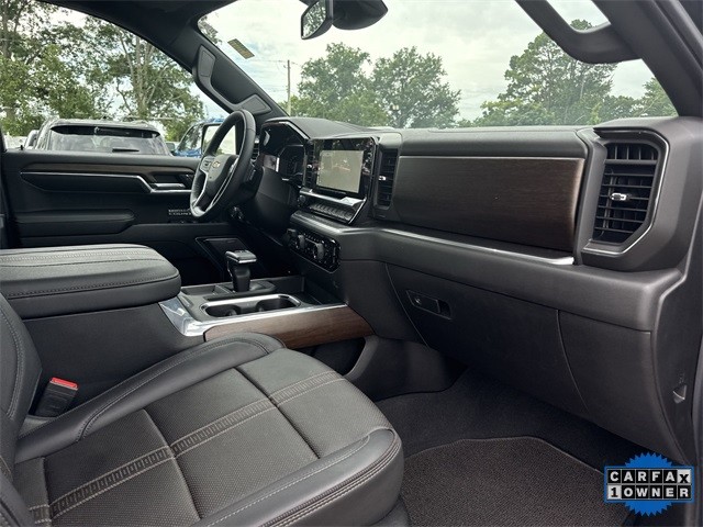 Chevrolet Silverado 1500 Vehicle Full-screen Gallery Image 33