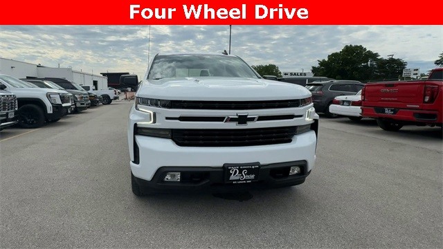 Chevrolet Silverado 1500 Vehicle Full-screen Gallery Image 03