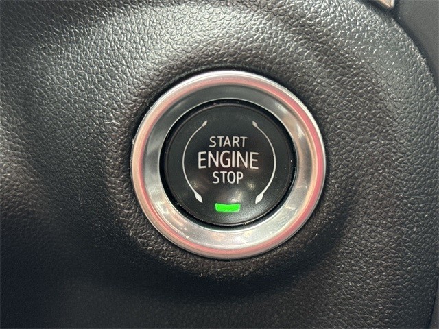 Chevrolet Silverado 1500 Vehicle Full-screen Gallery Image 20
