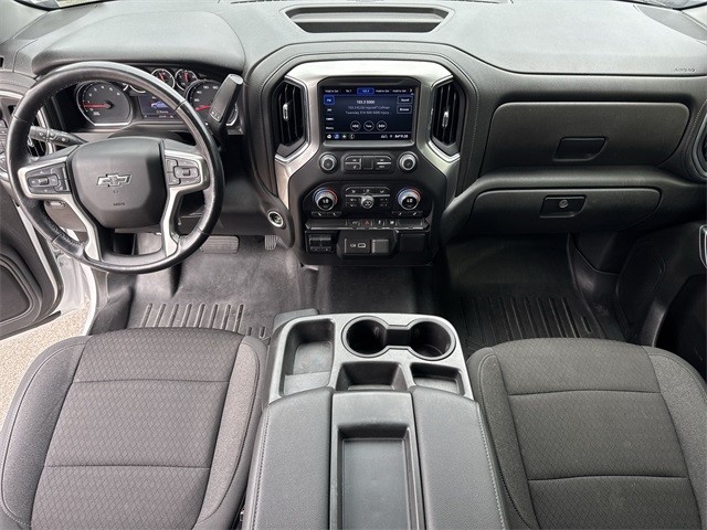 Chevrolet Silverado 1500 Vehicle Full-screen Gallery Image 23