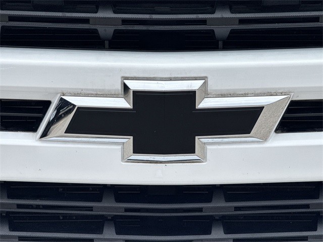 Chevrolet Silverado 1500 Vehicle Full-screen Gallery Image 33