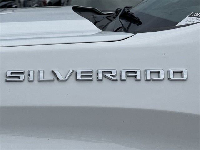 Chevrolet Silverado 1500 Vehicle Full-screen Gallery Image 34