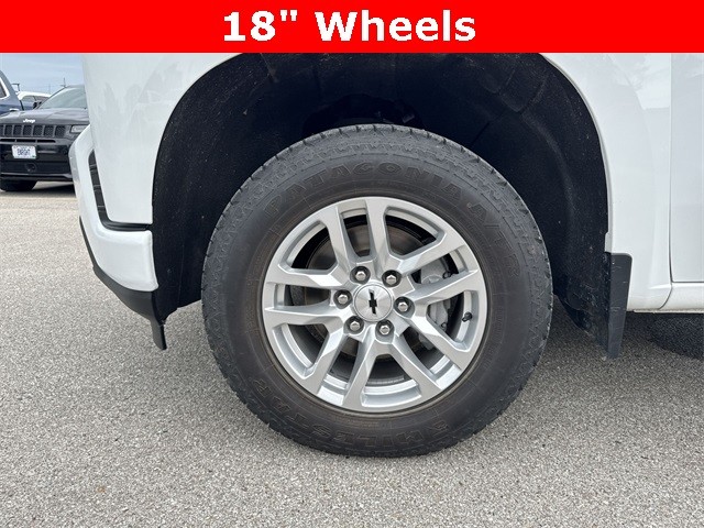 Chevrolet Silverado 1500 Vehicle Full-screen Gallery Image 35