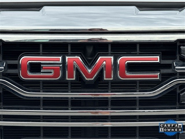 GMC Sierra 1500 Vehicle Full-screen Gallery Image 35