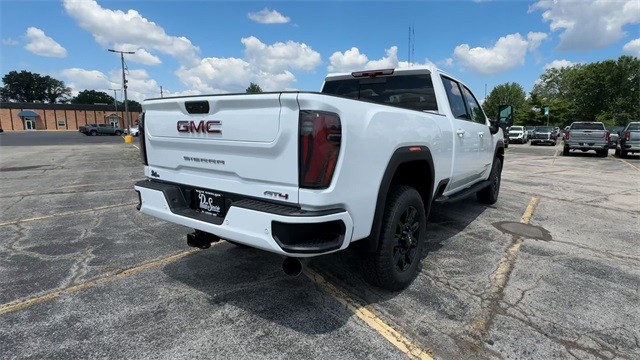 GMC Sierra 2500HD Vehicle Full-screen Gallery Image 08