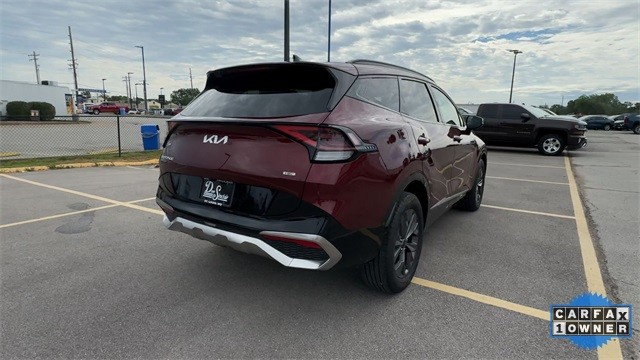Kia Sportage Hybrid Vehicle Full-screen Gallery Image 10