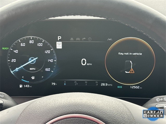 Kia Sportage Hybrid Vehicle Full-screen Gallery Image 17