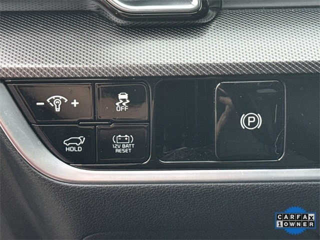 Kia Sportage Hybrid Vehicle Full-screen Gallery Image 40