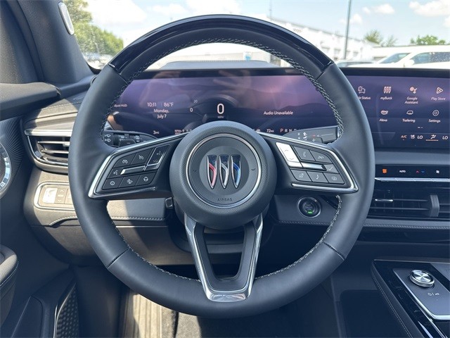 Buick Enclave Vehicle Full-screen Gallery Image 14