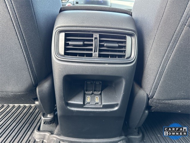 Honda CR-V Vehicle Full-screen Gallery Image 25