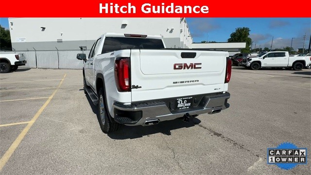 GMC Sierra 1500 Vehicle Full-screen Gallery Image 09