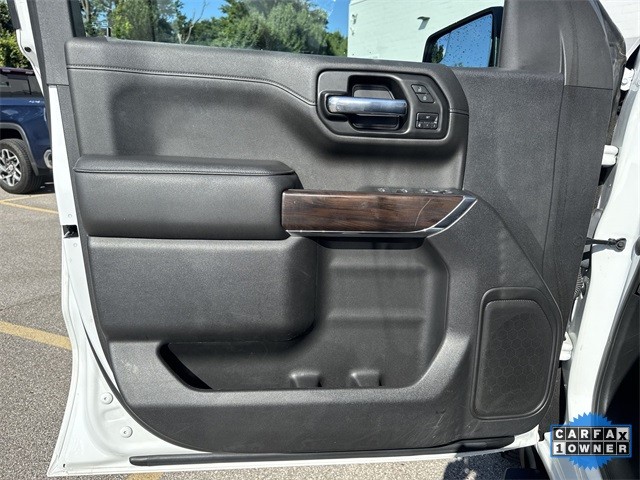 GMC Sierra 1500 Vehicle Full-screen Gallery Image 25