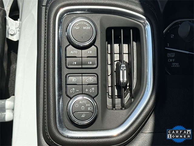GMC Sierra 1500 Vehicle Full-screen Gallery Image 37