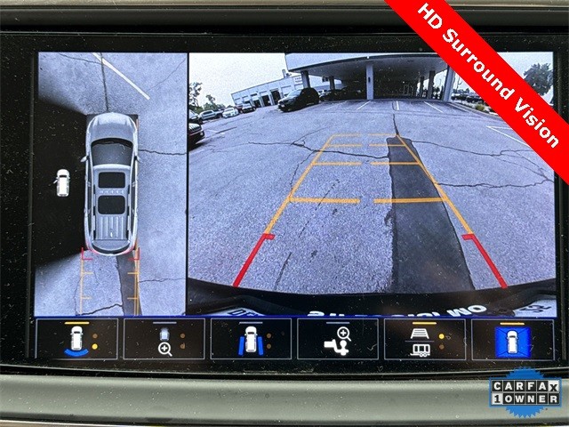 Buick Enclave Vehicle Full-screen Gallery Image 18