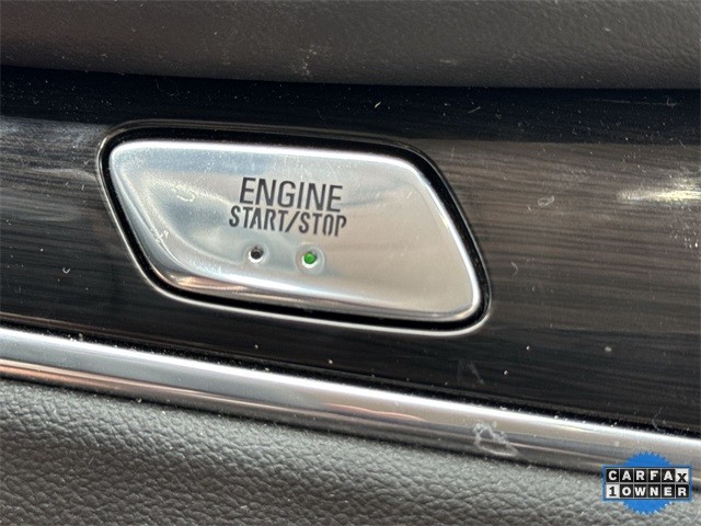 Buick Enclave Vehicle Full-screen Gallery Image 20