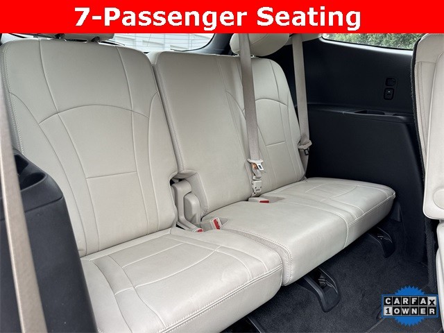 Buick Enclave Vehicle Full-screen Gallery Image 29