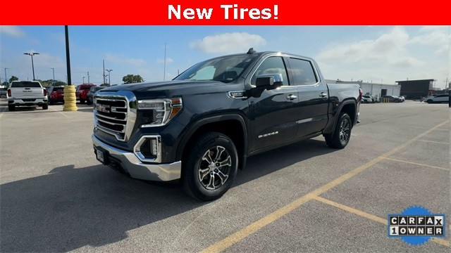 GMC Sierra 1500 Limited Vehicle Full-screen Gallery Image 02