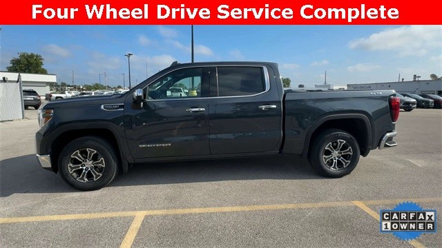 GMC Sierra 1500 Limited Vehicle Full-screen Gallery Image 06