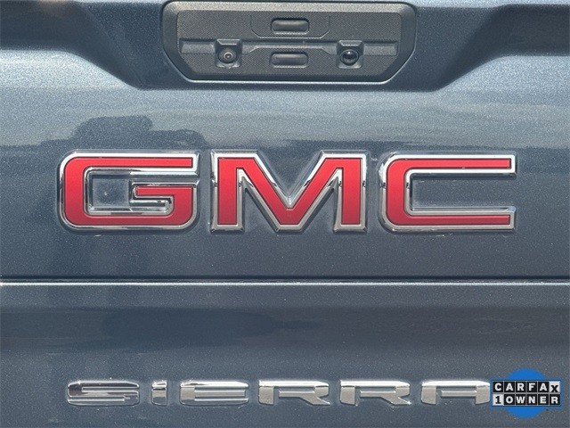 GMC Sierra 1500 Limited Vehicle Full-screen Gallery Image 33