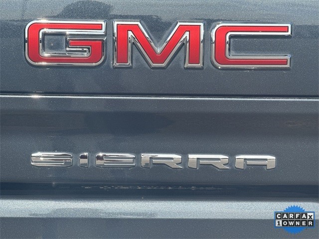 GMC Sierra 1500 Limited Vehicle Full-screen Gallery Image 34