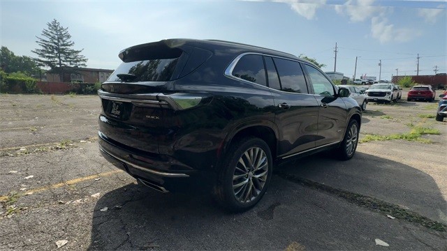 Buick Enclave Vehicle Full-screen Gallery Image 08