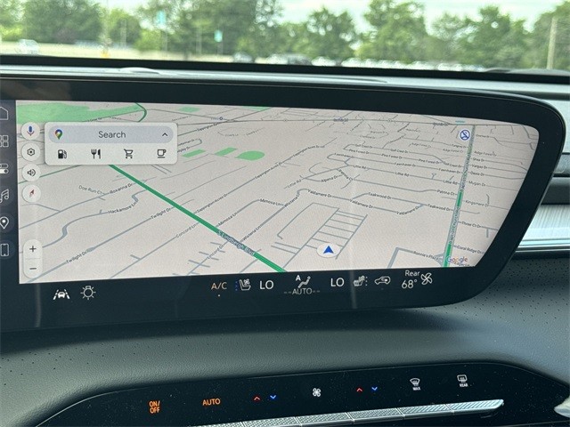 Buick Enclave Vehicle Full-screen Gallery Image 18