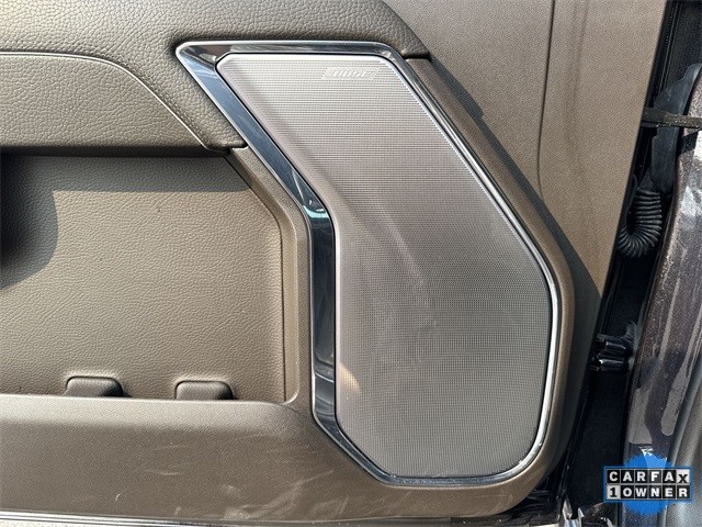 GMC Sierra 1500 Vehicle Full-screen Gallery Image 28