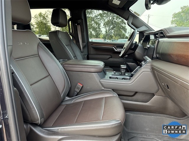 GMC Sierra 1500 Vehicle Full-screen Gallery Image 32