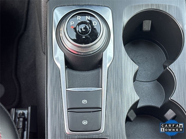 Ford Escape Vehicle Full-screen Gallery Image 20