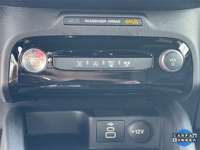 Ford Escape Vehicle Full-screen Gallery Image 22
