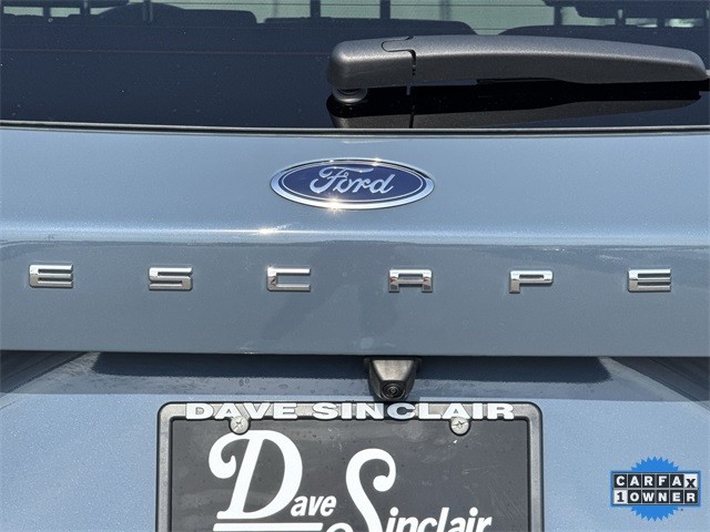 Ford Escape Vehicle Full-screen Gallery Image 35