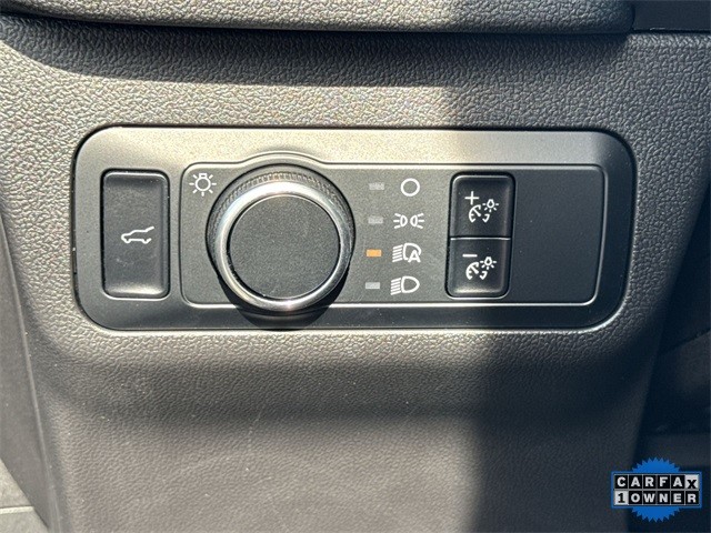 Ford Escape Vehicle Full-screen Gallery Image 38