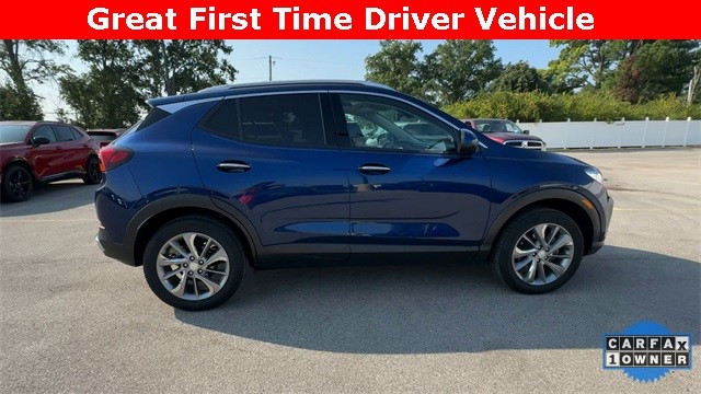 Buick Encore GX Vehicle Full-screen Gallery Image 11
