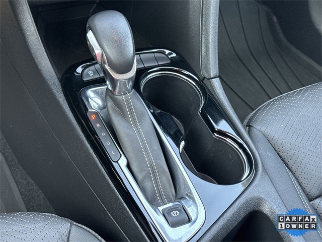Buick Encore GX Vehicle Full-screen Gallery Image 19