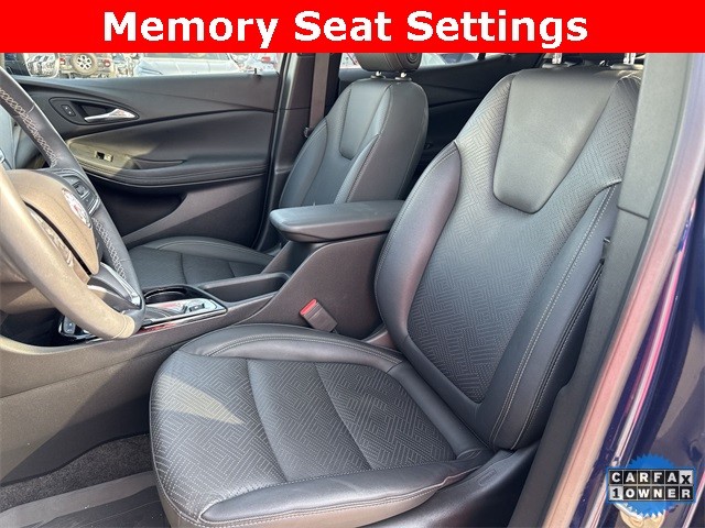 Buick Encore GX Vehicle Full-screen Gallery Image 23
