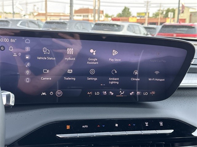 Buick Enclave Vehicle Full-screen Gallery Image 16