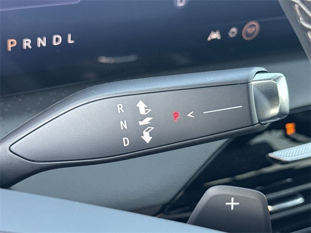Buick Enclave Vehicle Full-screen Gallery Image 20