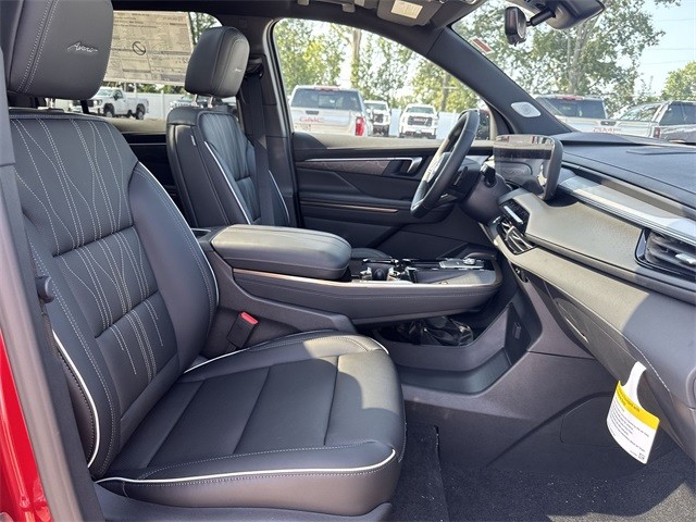 Buick Enclave Vehicle Full-screen Gallery Image 27
